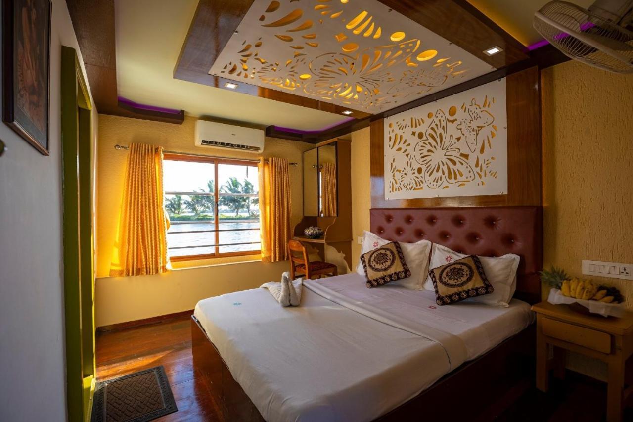 Kerala Nature Houseboat By Coco Floatel Alappuzha Exterior photo